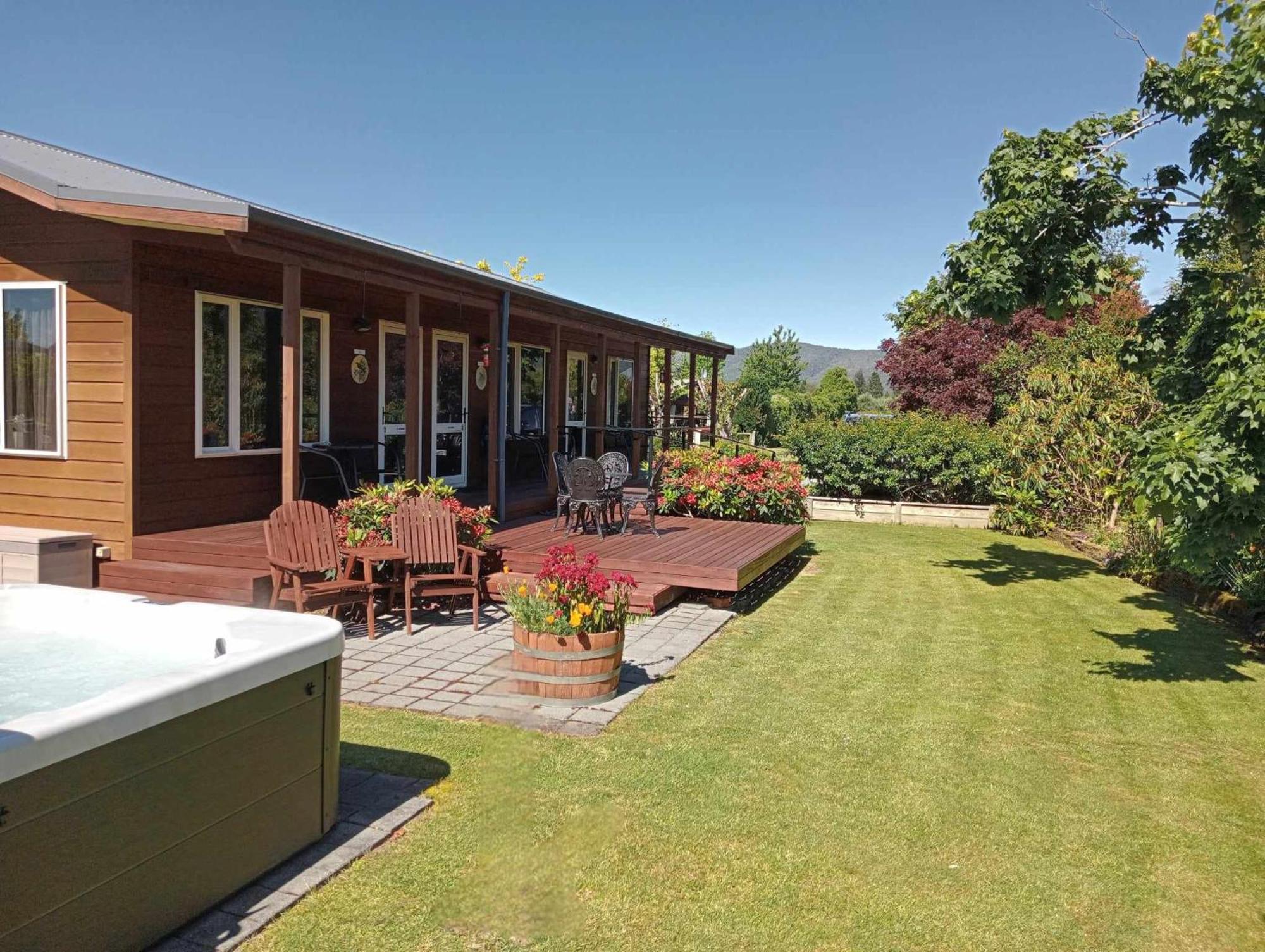 Blue Ridge Studios And Bed & Breakfast Te Anau Kültér fotó