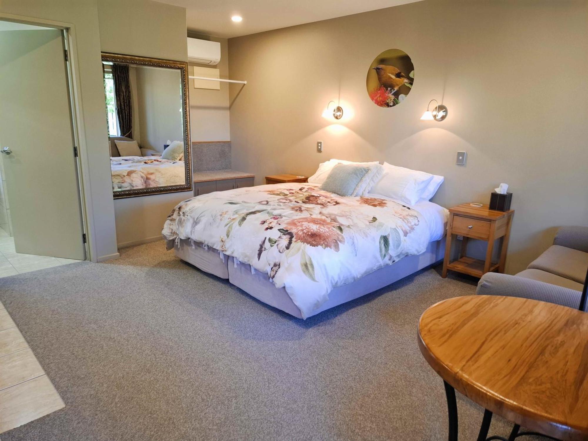 Blue Ridge Studios And Bed & Breakfast Te Anau Kültér fotó
