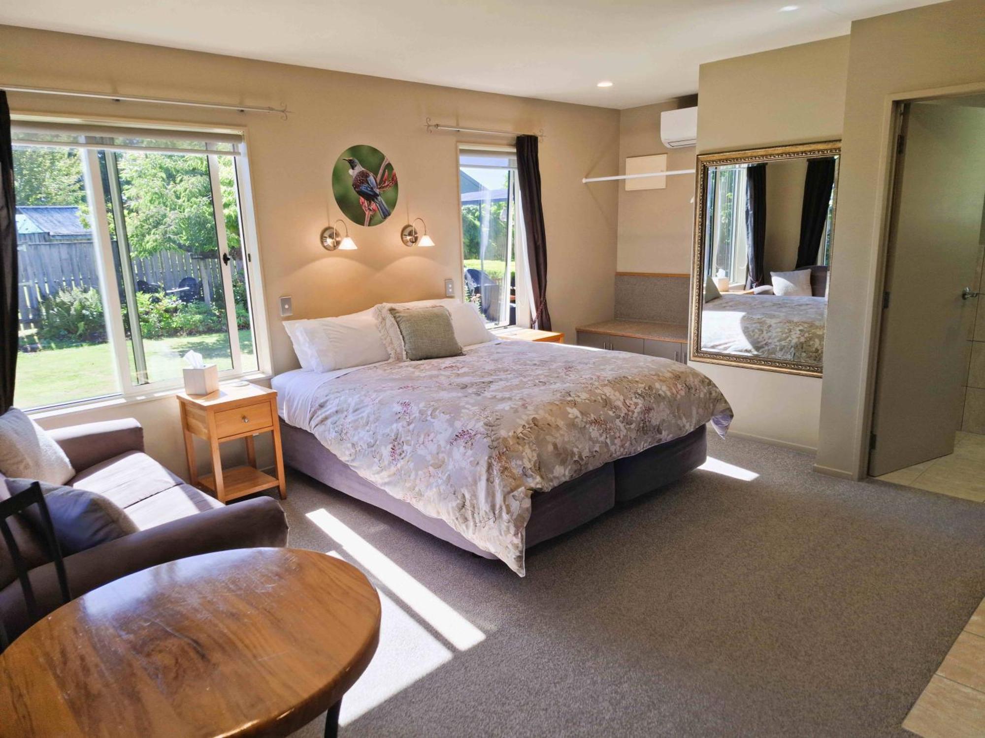 Blue Ridge Studios And Bed & Breakfast Te Anau Kültér fotó
